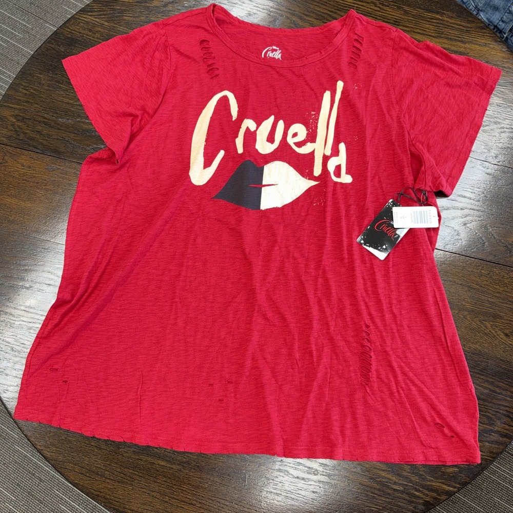 torrid 5x Disney Cruella Lips Red T Shirt - NWT
